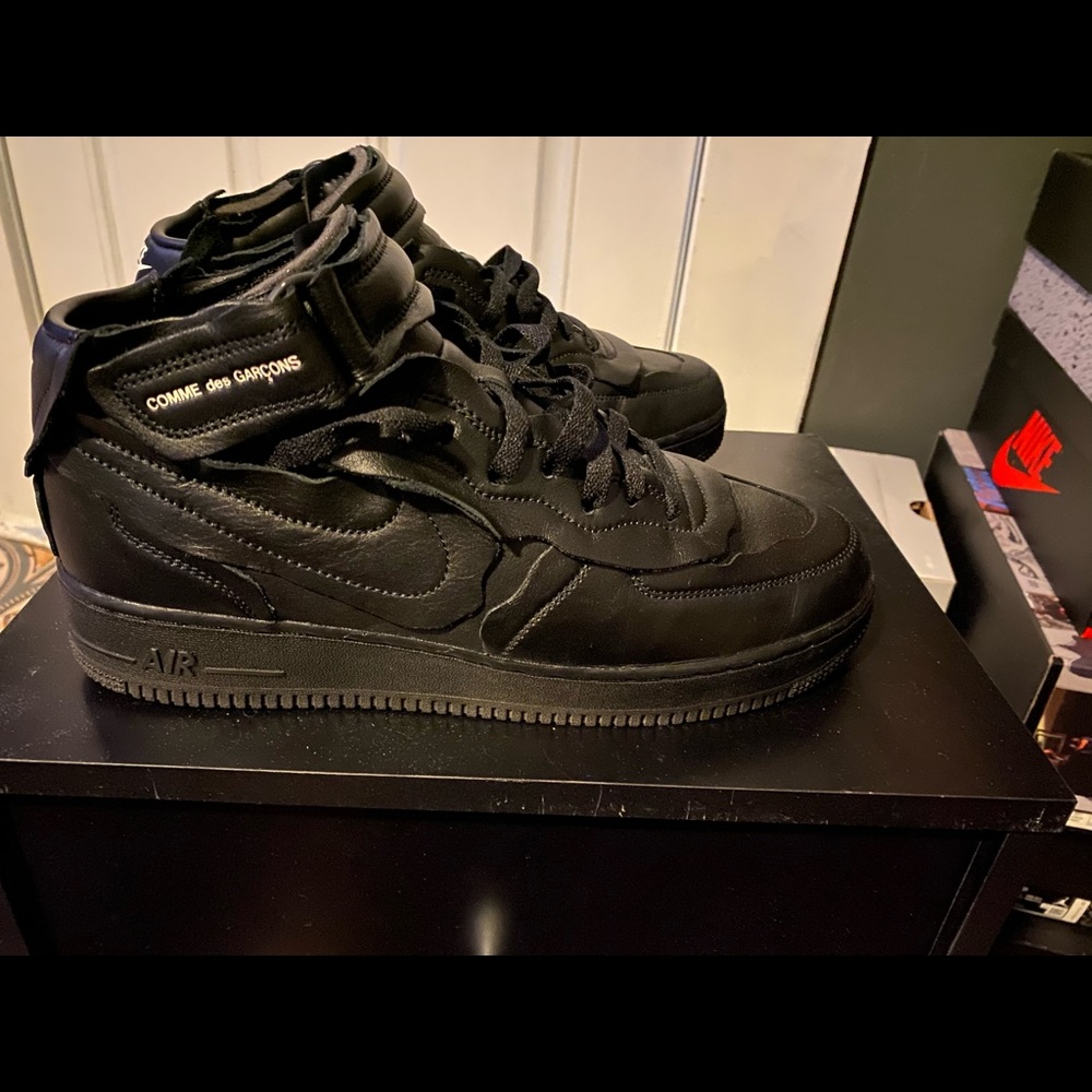 Comme des Garcons X Air Force 1 mid Triple Black